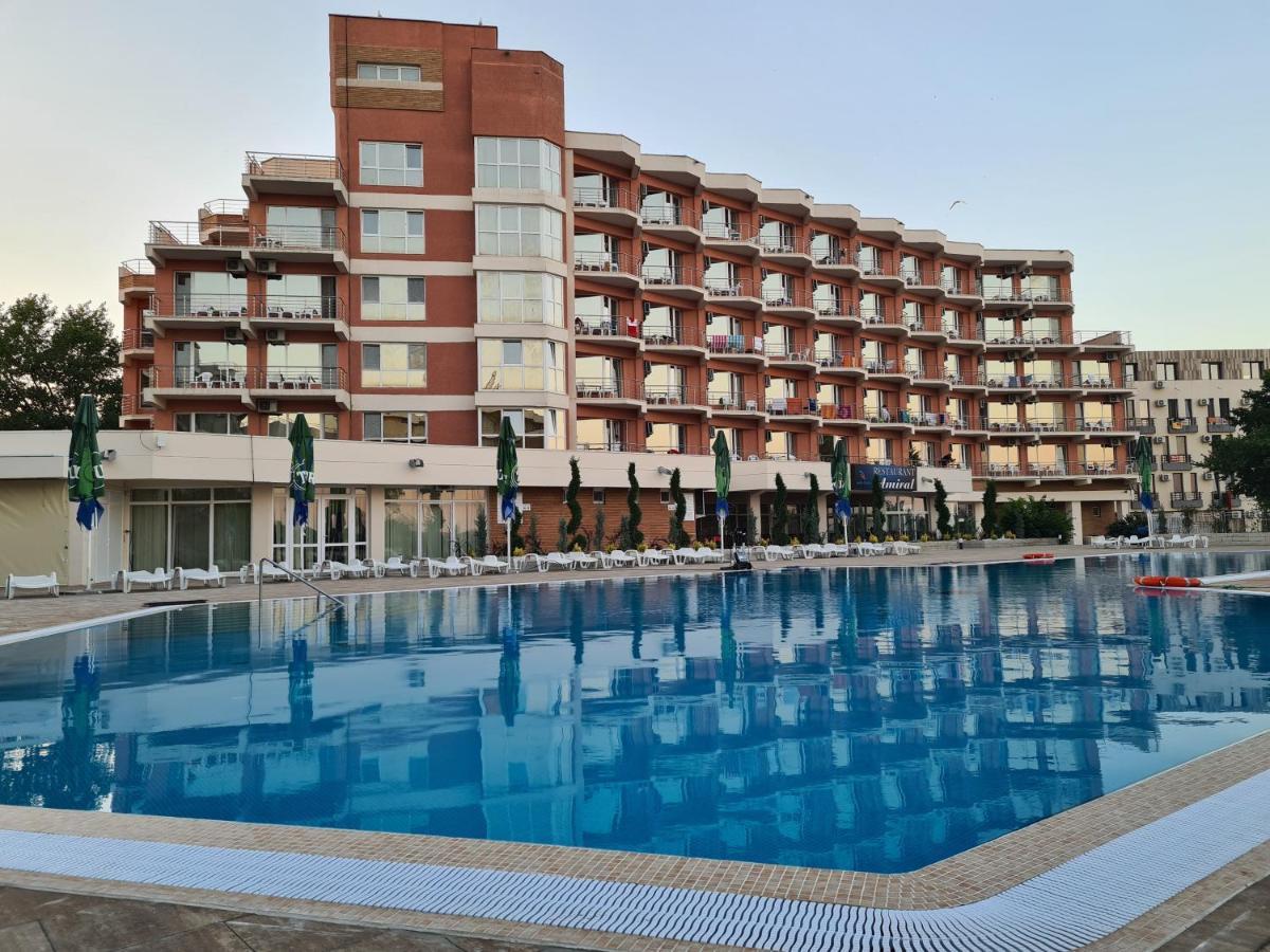 Hotel Amiral Mamaja Zewnętrze zdjęcie
