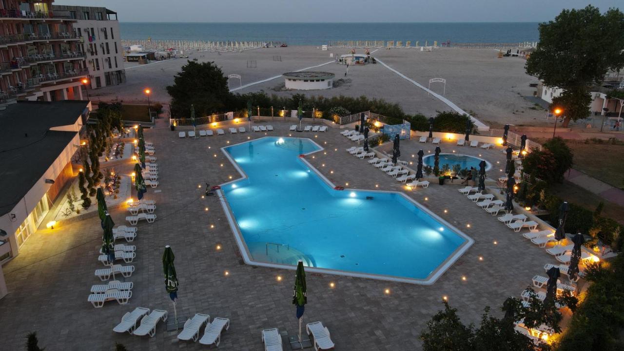Hotel Amiral Mamaja Zewnętrze zdjęcie