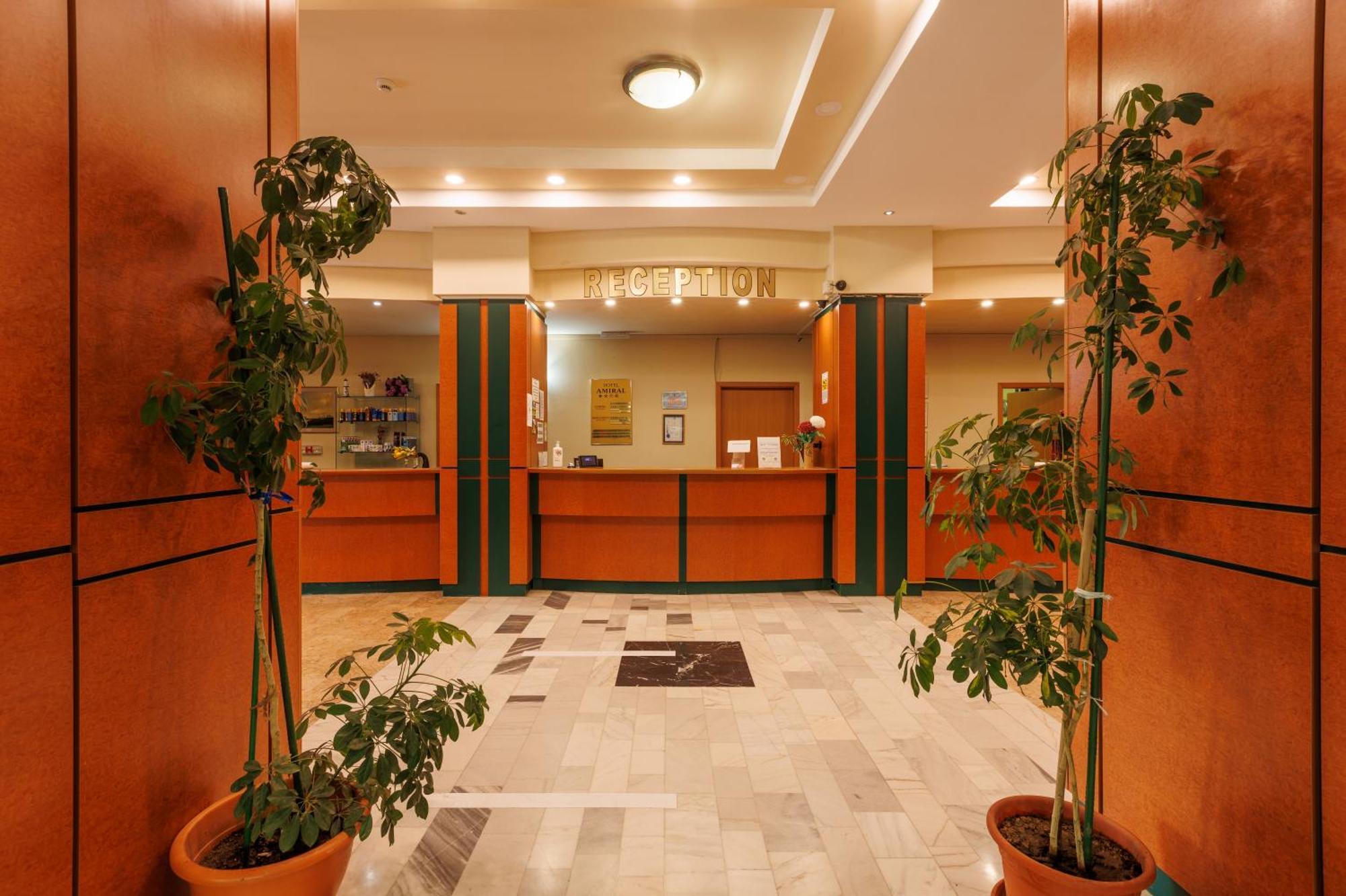 Hotel Amiral Mamaja Zewnętrze zdjęcie
