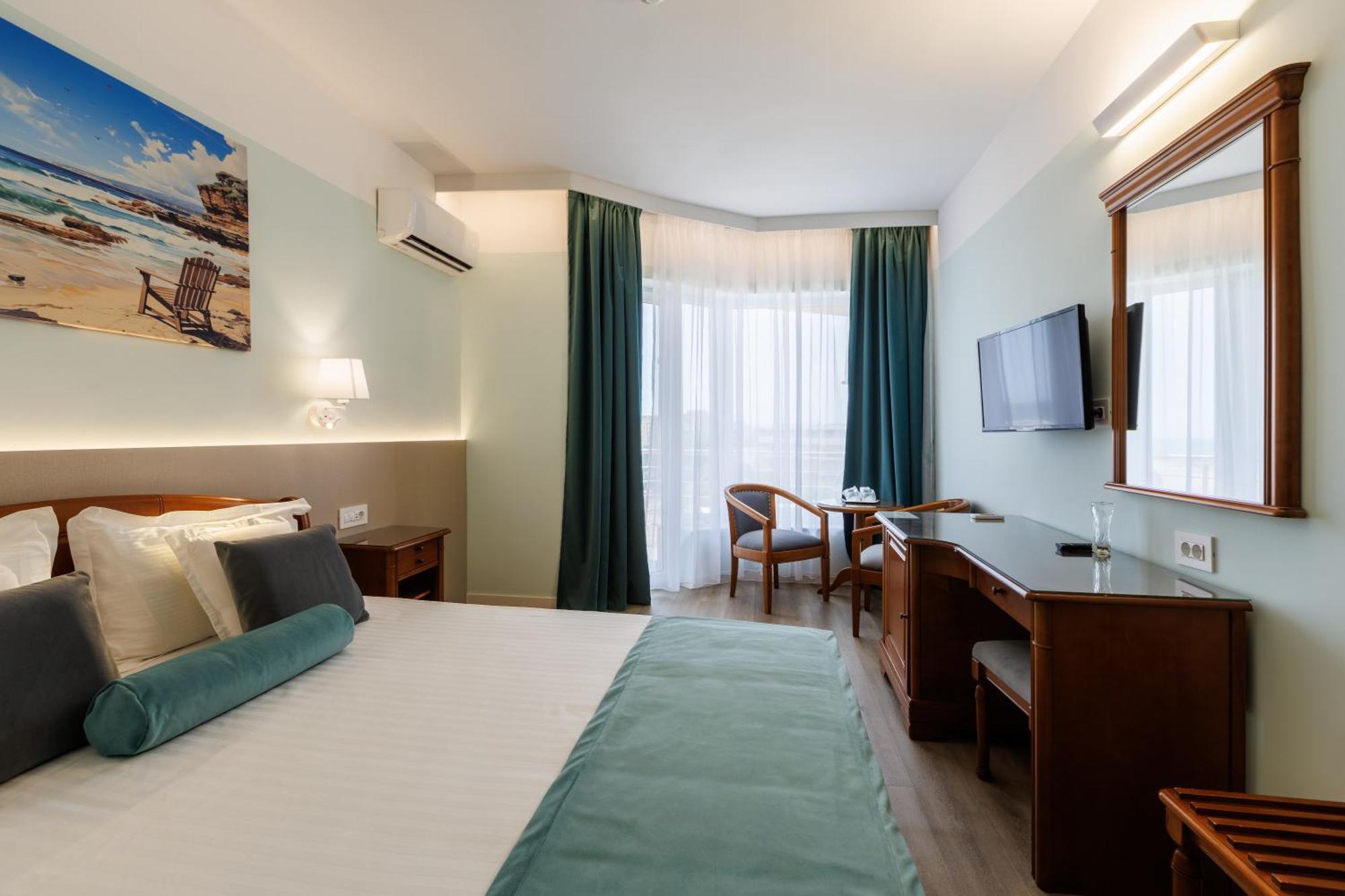 Hotel Amiral Mamaja Zewnętrze zdjęcie