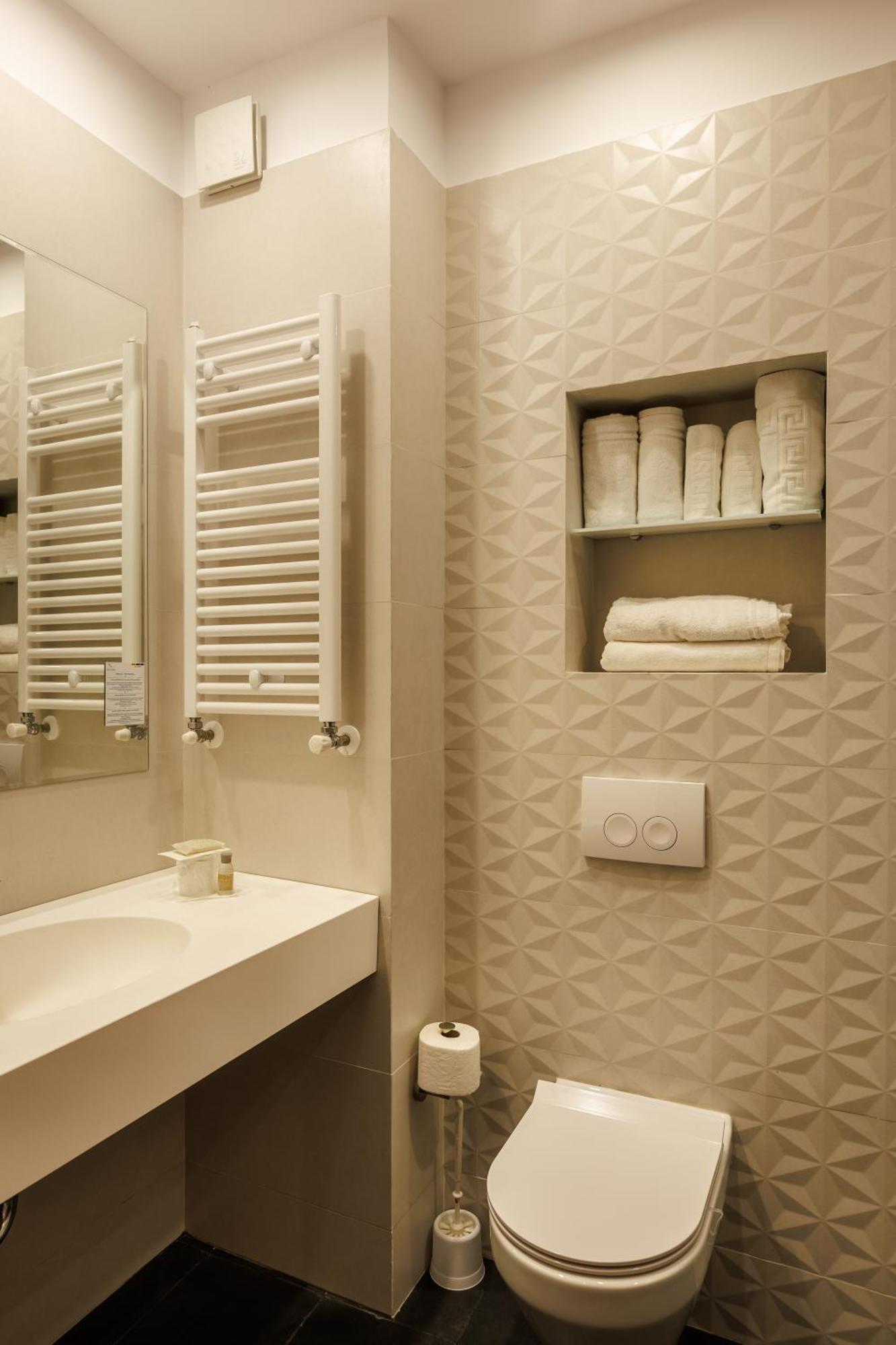 Hotel Amiral Mamaja Zewnętrze zdjęcie