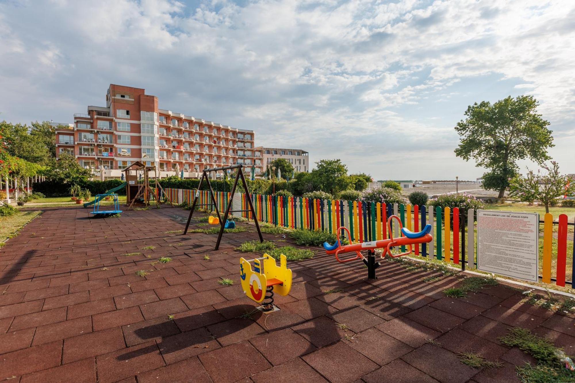 Hotel Amiral Mamaja Zewnętrze zdjęcie